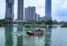 இலங்கையின் நீர்நிலைகளைச் சுத்தப்படுத்த புதிய ரோபோ இயந்திரம்!