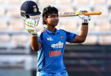 சிக்ஸர் மழை பொழிந்த வைபவ் சூர்யவன்ஷி…19 பந்துகளில் அரைசதம் அடித்து அபாரம்!