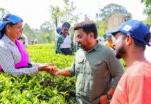 தோட்டத் தொழிலாளர்களின் சுகதுக்கங்களை கேட்டறிந்தார் ஜனாதிபதி!